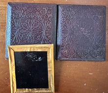 Load image into Gallery viewer, TABBY CAT ANTIQUE TINTYPE PHOTO 1850s CASE ORIGINAL 1800s RARE ANIMAL