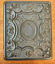 Load image into Gallery viewer, 1/4 AMBROTYPE FLOATING BABY IN CAMEO CASE SAN FRANCISCO FAMILY VANCE OR SHEW?