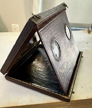 Load image into Gallery viewer, Broadbent Stereo Daguerreotype in Mascher Viewing Case 1/4 Case Philadelphia