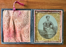 Load image into Gallery viewer, Smiling Little African American Girl IDENTIFIED 1/6 Plate Case 1800s