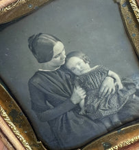 Load image into Gallery viewer, 1/6 Daguerreotype Photo Woman Holding Little Girl Affectionate Pose 1840s 1850s