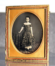 Load image into Gallery viewer, SAMUEL ROOT Lot Family Daguerreotype Photo New York Photographer Rare Woman Girl