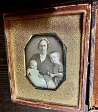 Load image into Gallery viewer, 1840s Florida or Georgia? Daguerreotype Woman & Children Boy Girl Photo 1800s