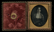 Load image into Gallery viewer, 1/6 Daguerreotype Photo Pretty Victorian Woman Gold Jewelry Lock f Memorial Hair