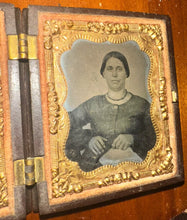 Load image into Gallery viewer, ORIGINAL CIVIL WAR USS MONITOR DOUBLE UNION CASE WITH AMBROTYPE PHOTOS