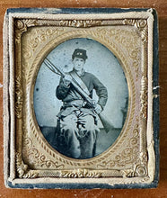 Load image into Gallery viewer, YOUNG CIVIL WAR ARMED SOLDIER CALIFORNIA 1/6 AMBROTYPE ORIGINAL 1860s