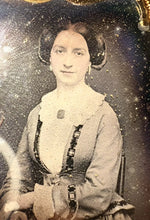 Load image into Gallery viewer, 1/6 Sealed Daguerreotype Photo Pretty Woman GREAT HAIR & Jewelry PB Case 1850s