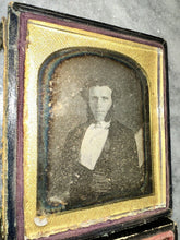 Load image into Gallery viewer, Lot Of 4 Daguerreotypes & Ambrotypes Shew Sealed Note ID’d Women 1850s