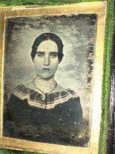 Load image into Gallery viewer, Very Early American Daguerreotype of a Woman 1840-1842