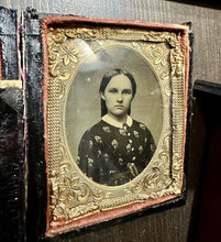 Load image into Gallery viewer, Antique Photo Lot 1/4 Relievo 1/6 1/9 Ambrotypes Tintypes Union Cases Man Woman