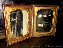 Load image into Gallery viewer, Two Daguerreotypes 1/4 Plate 1850s Outdoor Rare
