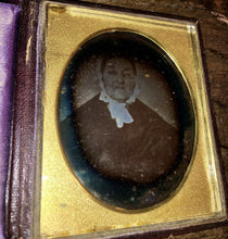 Load image into Gallery viewer, 1840s Dag ID'd Woman Rltd to Civil War Army Surgeon - Simpson / McCutchen Family