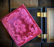 Load image into Gallery viewer, Empty Union / Thermoplastic Case For 1/6 Photos, 1850s