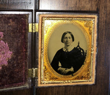 Load image into Gallery viewer, 1850s Sphereotype of Woman Vermont Photographer Advertising Card & A+ Union Case