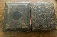 Load image into Gallery viewer, 1/6 Daguerreotype Three Little Girls, Sisters. Nice Dancers Case