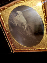 Load image into Gallery viewer, 1840s Daguerreotype Very Old Quaker Woman in Bonnet, Poss Post Mortem (3240b)