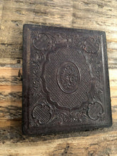 Load image into Gallery viewer, 1/6 Post Mortem Ambrotype