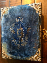 Load image into Gallery viewer, Antique photo album mourning widow Cabinet Cards tintype CDV