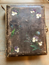 Load image into Gallery viewer, Empty Antique Vintage Leather Photo Album for CDV Cabinet Cards Tintypes 9A