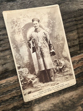 Load image into Gallery viewer, RARE CIRCUS SIDESHOW BARNUM FREAK THE CHINESE GIANT CABINET CARD PHOTO - SIGNED