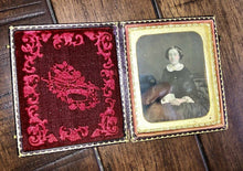 Load image into Gallery viewer, 1/6 1850s Daguerreotype Pretty Woman Sitting Serenely On Sofa - New York Estate