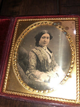 Load image into Gallery viewer, 1850s Daguerreotype Very Nice Portrait of a Woman, Nice Leather Case, Sealed
