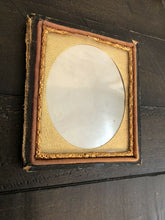 Load image into Gallery viewer, 1840s Daguerreotype Very Old Quaker Woman in Bonnet, Poss Post Mortem (3240b)
