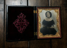 Load image into Gallery viewer, 1/4 Union Case with Vintage Print of Pretty Woman