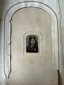 1860s/1870s Photo Album with CDV & Tintype + Civil War Soldier