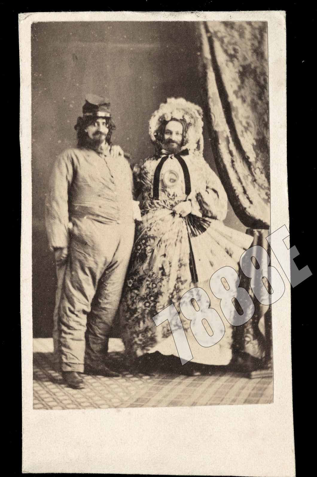 Unusual CDV Crossdressing Couple Dressed as Civil War Solder & Woman 1860s Photo