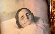 Load image into Gallery viewer, Post Mortem Daguerreotype Photo Of A Woman 1850s Original
