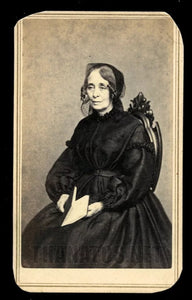 1860s CDV Photo of Old Widow Woman in Mourning Holding Prayer Book RHODE ISLAND