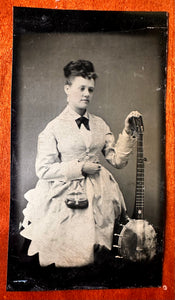 Excellent Tintype FEMALE BANJO PLAYER - Holding Purse! Antique Photo