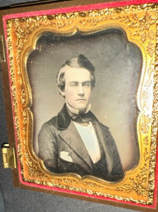 1/6 Daguerreotype Handsome Young Man Union Case 7486B Antique Photo