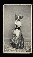 Load image into Gallery viewer, Unusual CDV ID&#39;d Woman Face Hidden by Bonnet Buffalo New York 1860s

