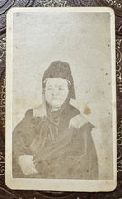 Load image into Gallery viewer, MUMLER SPIRIT CDV NO. 1 - MARY TODD WITH GHOST OF PRESIDENT LINCOLN RARE
