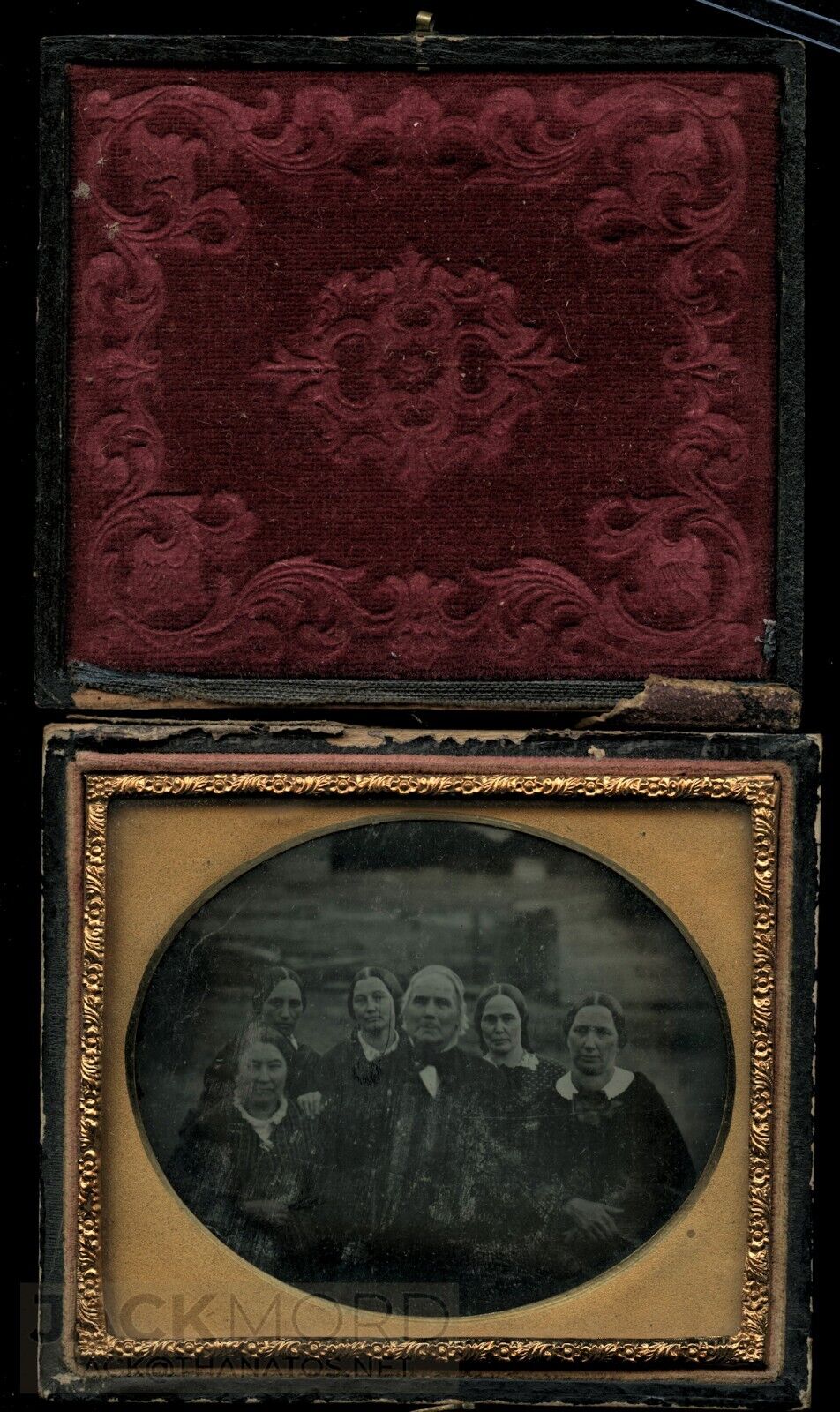 1850S AMBROTYPE PHOTO 1/6 OUTDOOR MORMON PLURAL MARRIAGE?