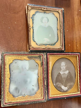 Load image into Gallery viewer, LOT of 1/6 Daguerreotype Photos 1850s Victorian Women Dag
