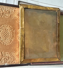 Load image into Gallery viewer, 1/4 Plate 1850s Group Daguerreotype Men &amp; Women
