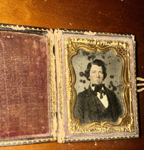 Load image into Gallery viewer, Lot of Ambrotypes &amp; daguerreotypes
