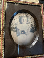Unique post Mortem 1/4 daguerreotype very unusual rare thermoplastic mat photo