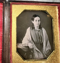 Load image into Gallery viewer, Nice 1840s Daguerreotype Photo Of A Woman With Curls In Hair Sealed 1/6 Plate
