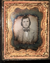 Load image into Gallery viewer, Two 1/9 Daguerreotypes of Men
