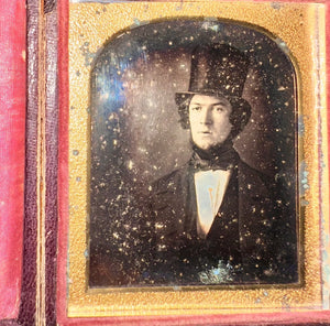 1840s Daguerreotype Man With Abraham Lincoln Beard & Top Hat Rare Leather Case