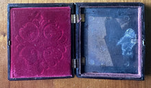 Load image into Gallery viewer, Empty Union Case For 1/6 Daguerreotype Ambrotype Tintype Photos 1850s
