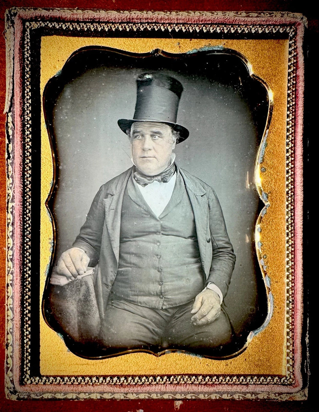 1/4 Daguerreotype Man Wearing Mourning Hat ~ Rare Traveling Photographer HELIA