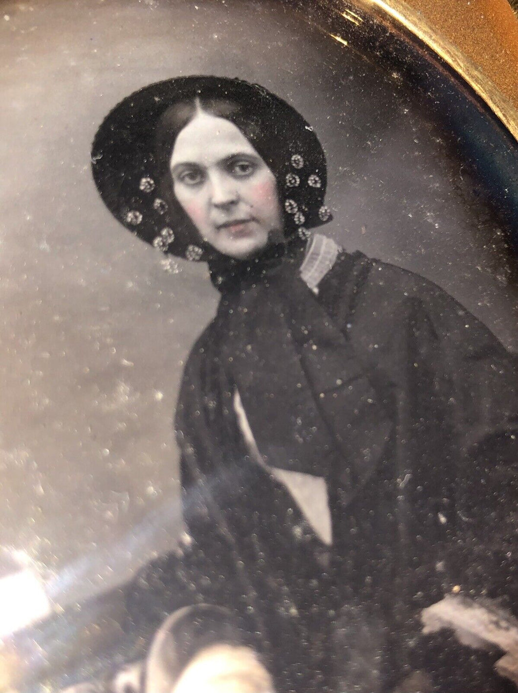 1/6 Daguerreotype Photo Pretty Victorian Woman Flowers Bonnet Mourning 1800s