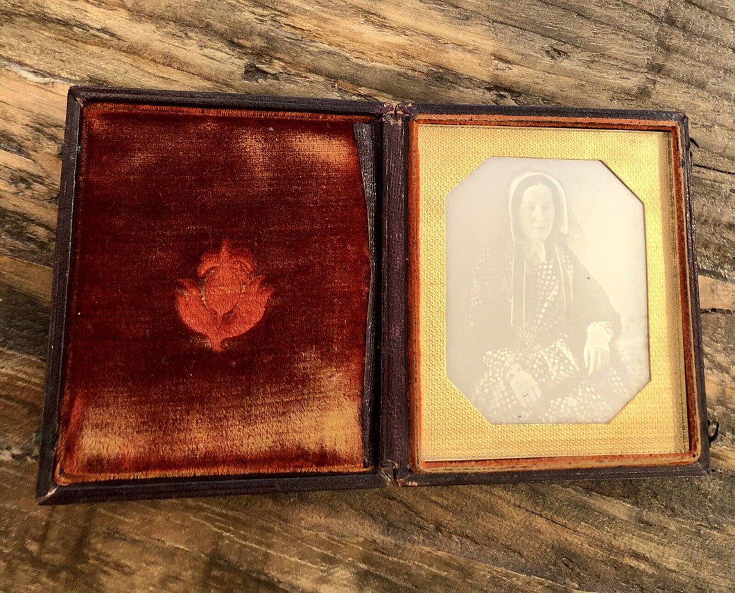 Plumbe 1840s Tinted Daguerreotype Photo Honeycomb Mat Woman Wearing Bonnet Veil