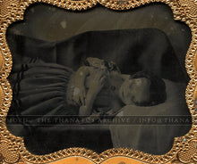 Load image into Gallery viewer, Post Mortem Ambrotype Photo 1850s
