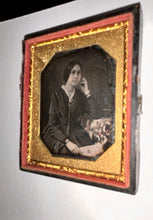 Load image into Gallery viewer, 1/6 Daguerreotype Beautiful Woman Holding Fan Tinted Table 2 Hair Bracelets
